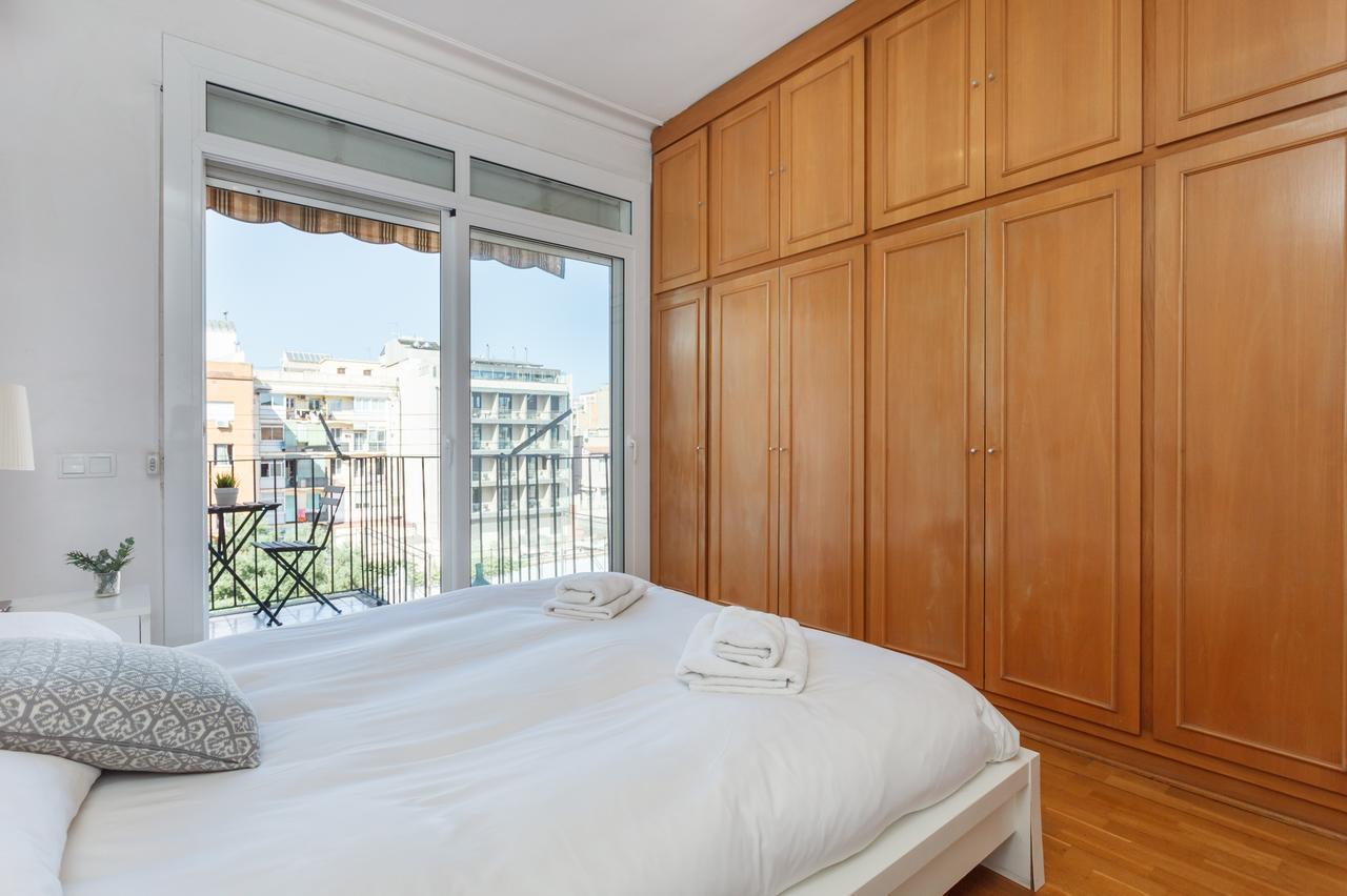 Flateli Aribau Barcelona Exterior foto