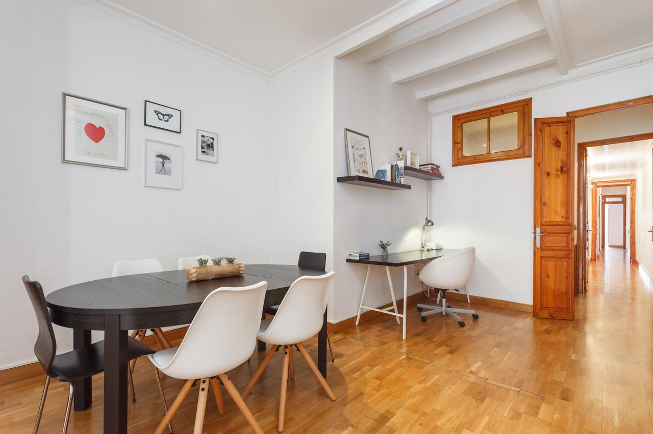 Flateli Aribau Barcelona Exterior foto