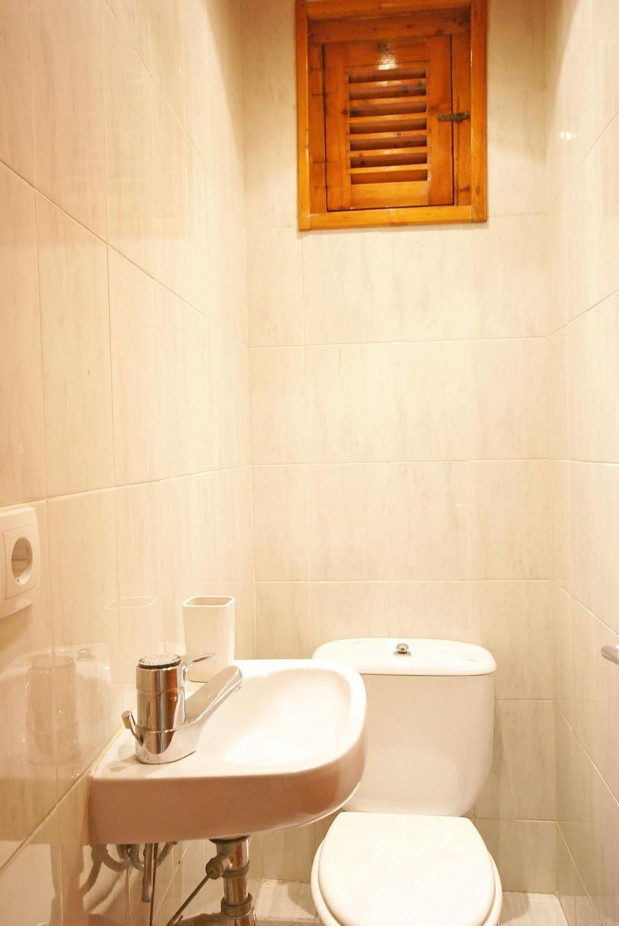 Flateli Aribau Barcelona Exterior foto