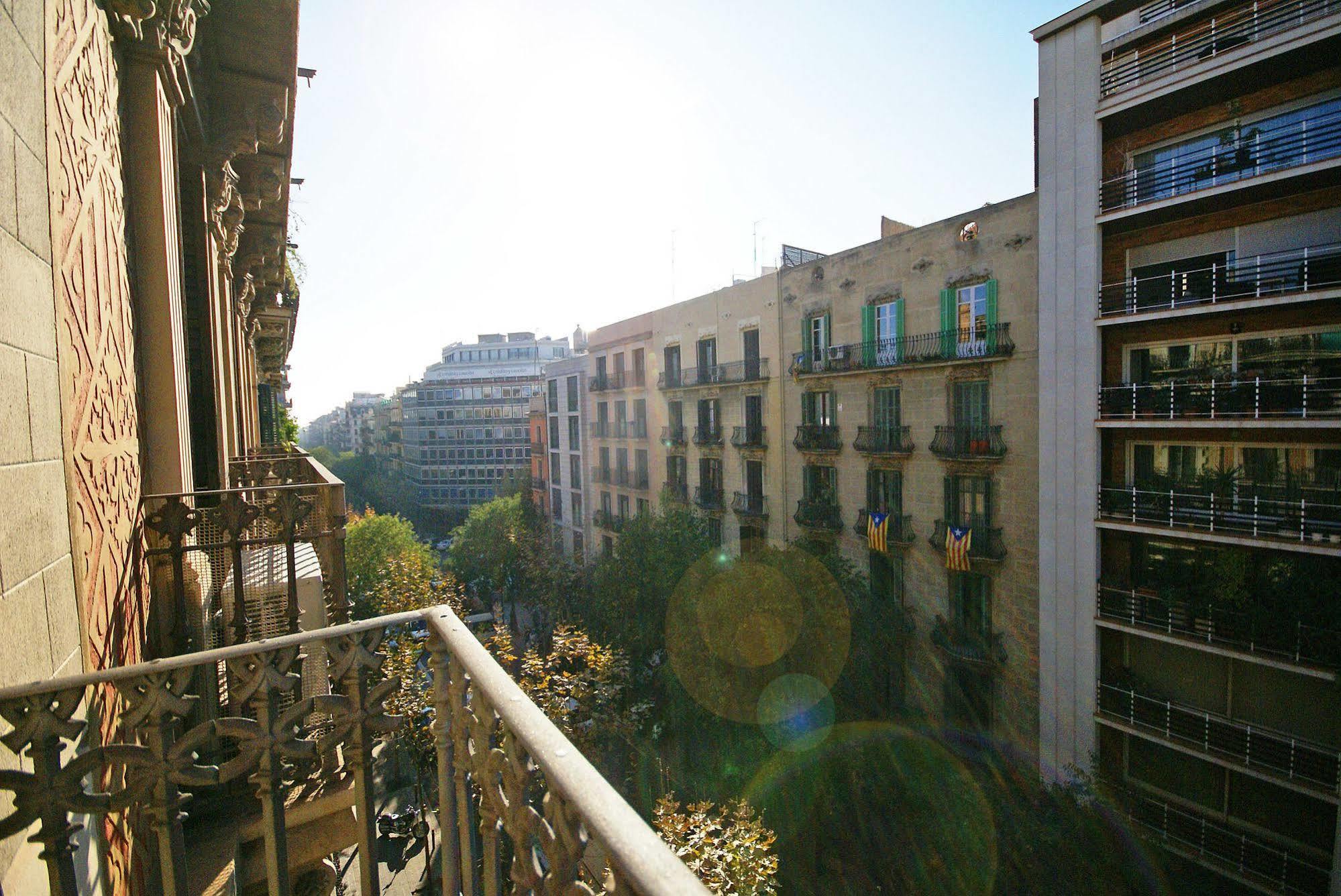 Flateli Aribau Barcelona Exterior foto